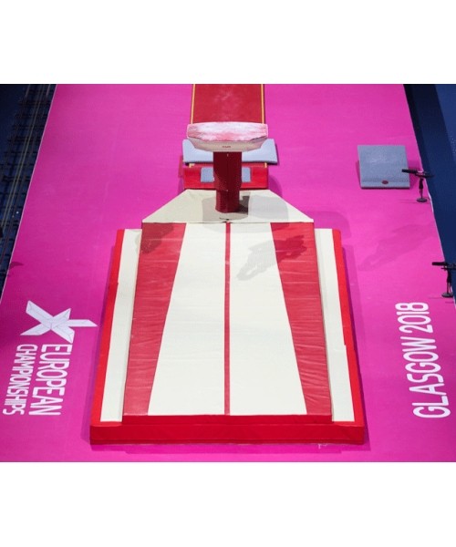 Čiužiniai sportui : VARŽYBŲ KELIŲ RINKINYS - su viršutiniu kilimėliu - 15,60 m² - Patvirtinta FIG