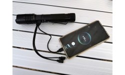 Žibintuvėliai Origin Outdoors: LED žibintuvėlis su išorinės baterijos funkcija function Origin Outdoors