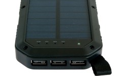 Stovyklavimo aksesuarai BasicNature: Nešiojamas įkroviklis BasicNature 8, 8000 mAh