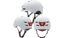 Gloves & Helmets & Accessories Beaster: Šalmas Beaster BS51BL, dydis M, baltas, su LED lemputėmis