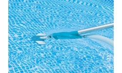 Vandens atrakcionai Intex: Baseino valymo rinkinys vandens siurblys - tinklinis šepetys INTEX 28003