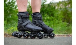 Fiksuoto dydžio riedučiai Powerslide: Riedučiai Powerslide Phuzion Radon Black 80 Trinity