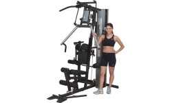 Multifunkciniai treniruokliai Body-Solid: Daugiafunkcis treniruoklis Body-Solid G2B su laisvais svorias