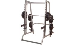Štangų ir pritupimų stovai Body-Solid: Profesionalus jėgos stovas Body-Solid GS348 - surinktas