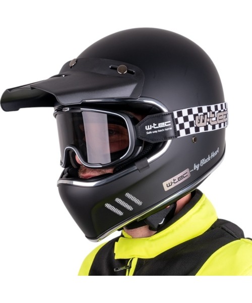 Motokroso šalmai W-TEC Black Heart: Motociklininko šalmas W-TEC Black Heart Retron su "Chesster" akiniais