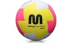 Handball Meteor: Rankinio meteorų debesis